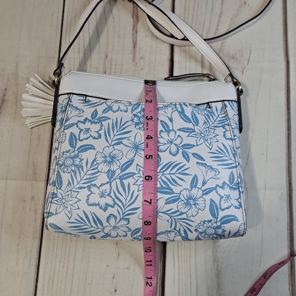 St. John's Bay Tropical Floral Crossbody Bag Purse - Picture 3 of 12